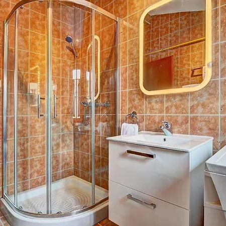 Adriana Apartmán *